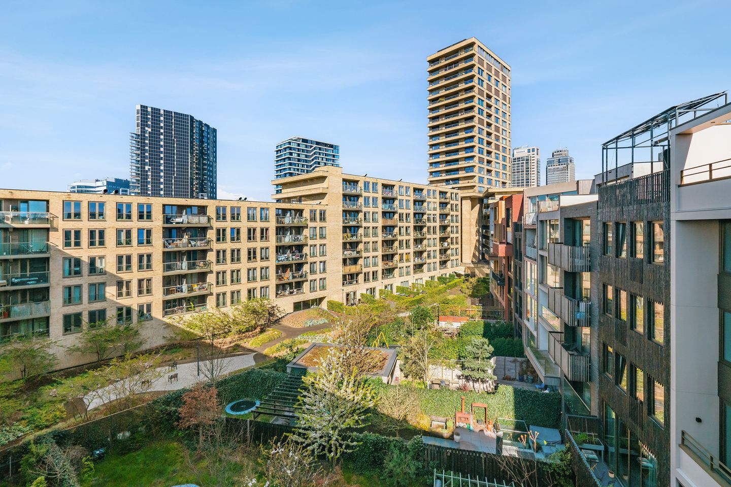 Photo 20 of Lindenhoevestraat 73