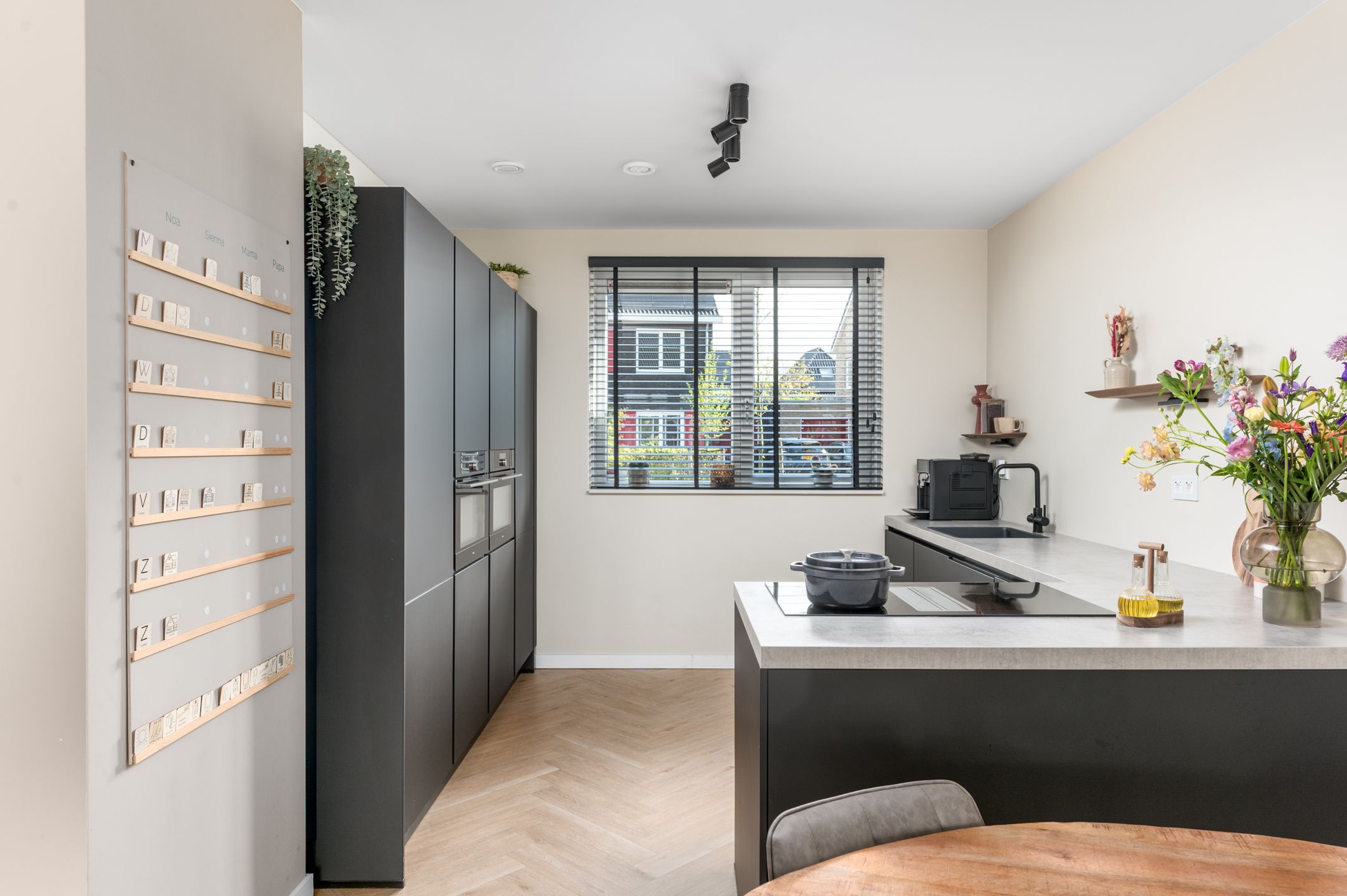 Photo 3 of John Bardeenstraat 15