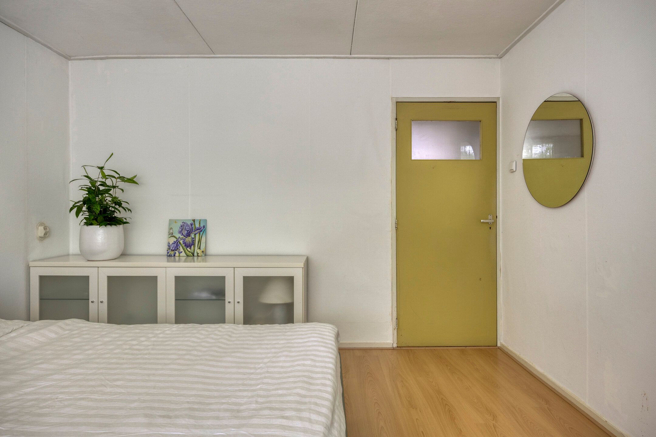 Spacious Family Home in a Green and Quiet Courtyard Setting — 21