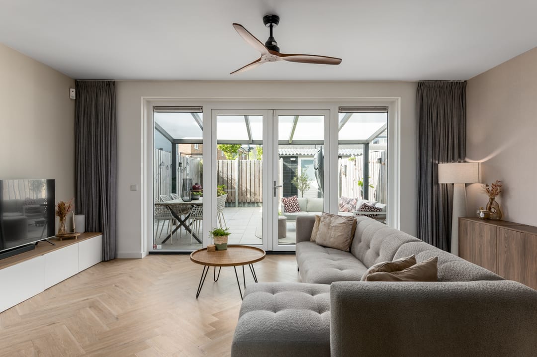 Photo 16 of John Bardeenstraat 15