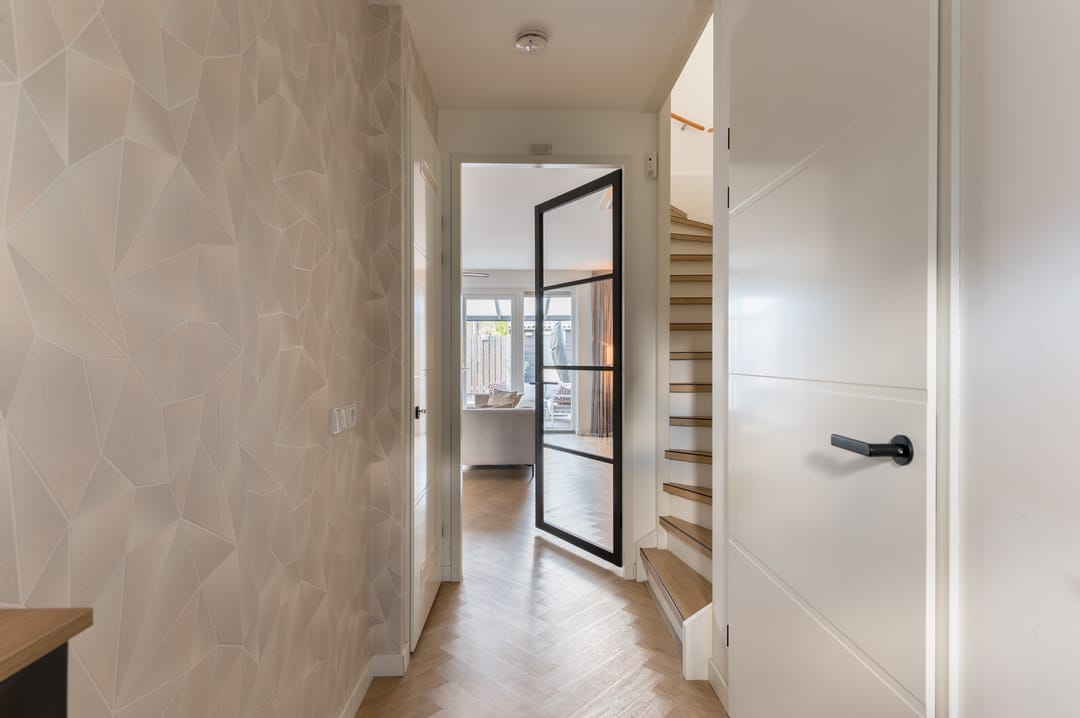 Photo 11 of John Bardeenstraat 15