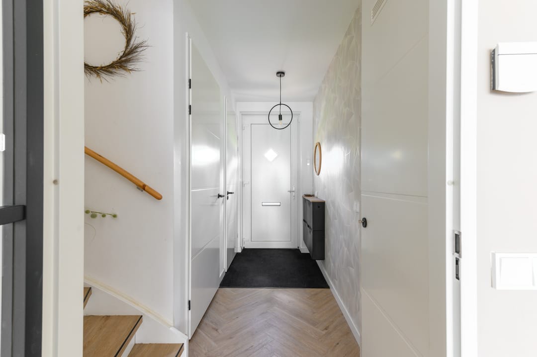 Photo 13 of John Bardeenstraat 15