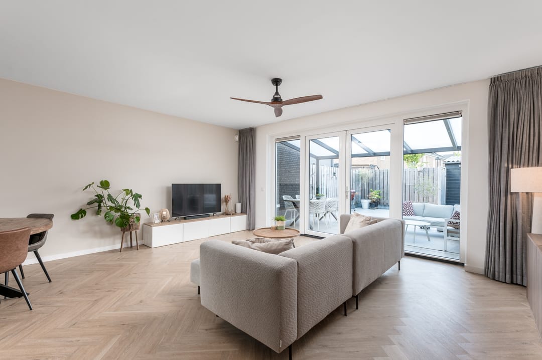 Photo 17 of John Bardeenstraat 15