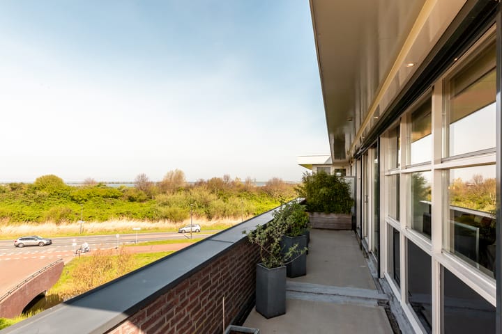 Foto 4 van Galjoen 09 45