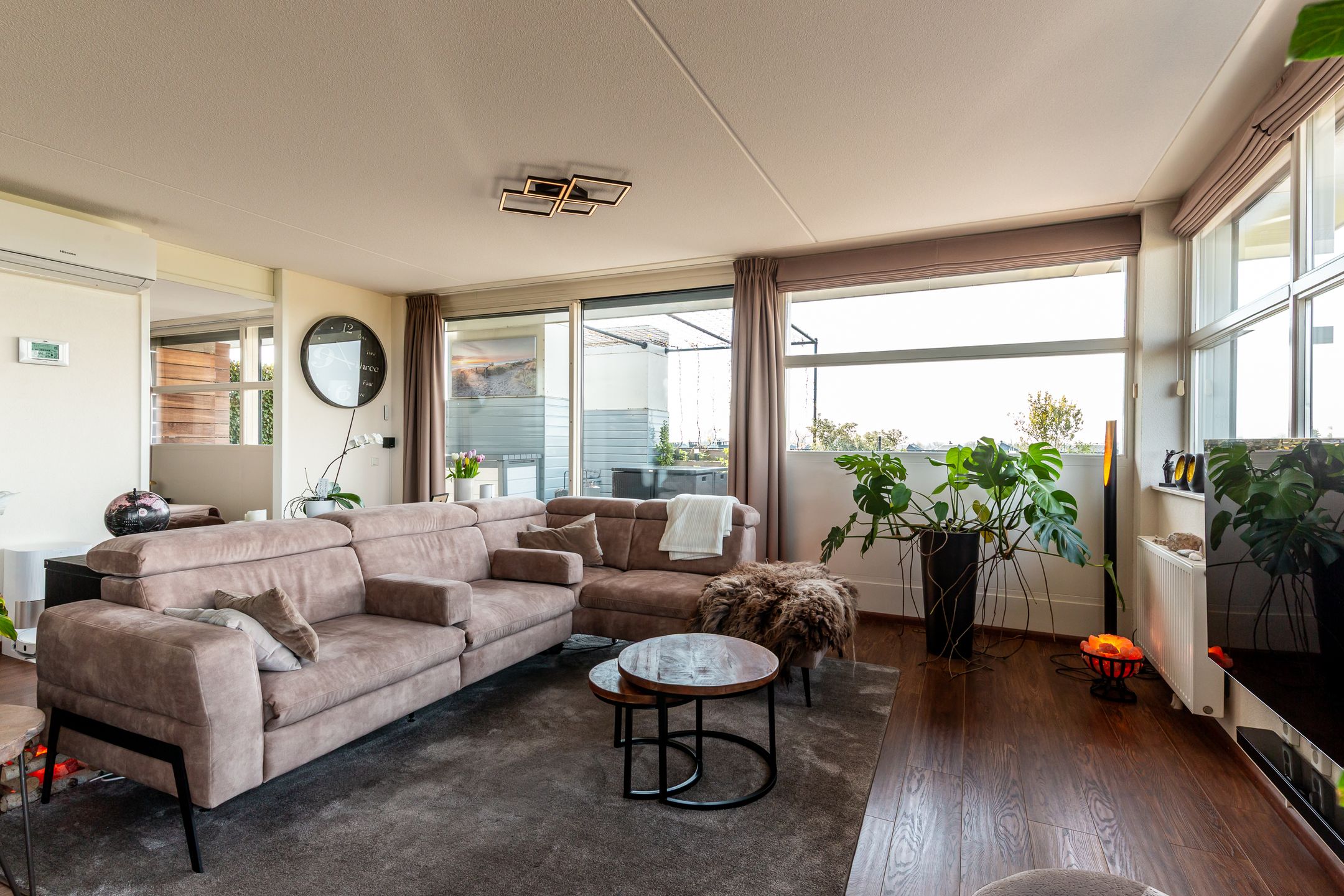 Foto 9 van Galjoen 09 45