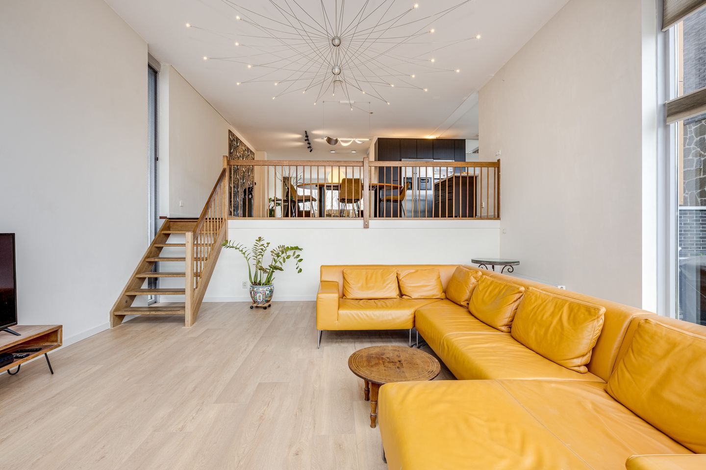 Foto 20 van Hofvliet 77