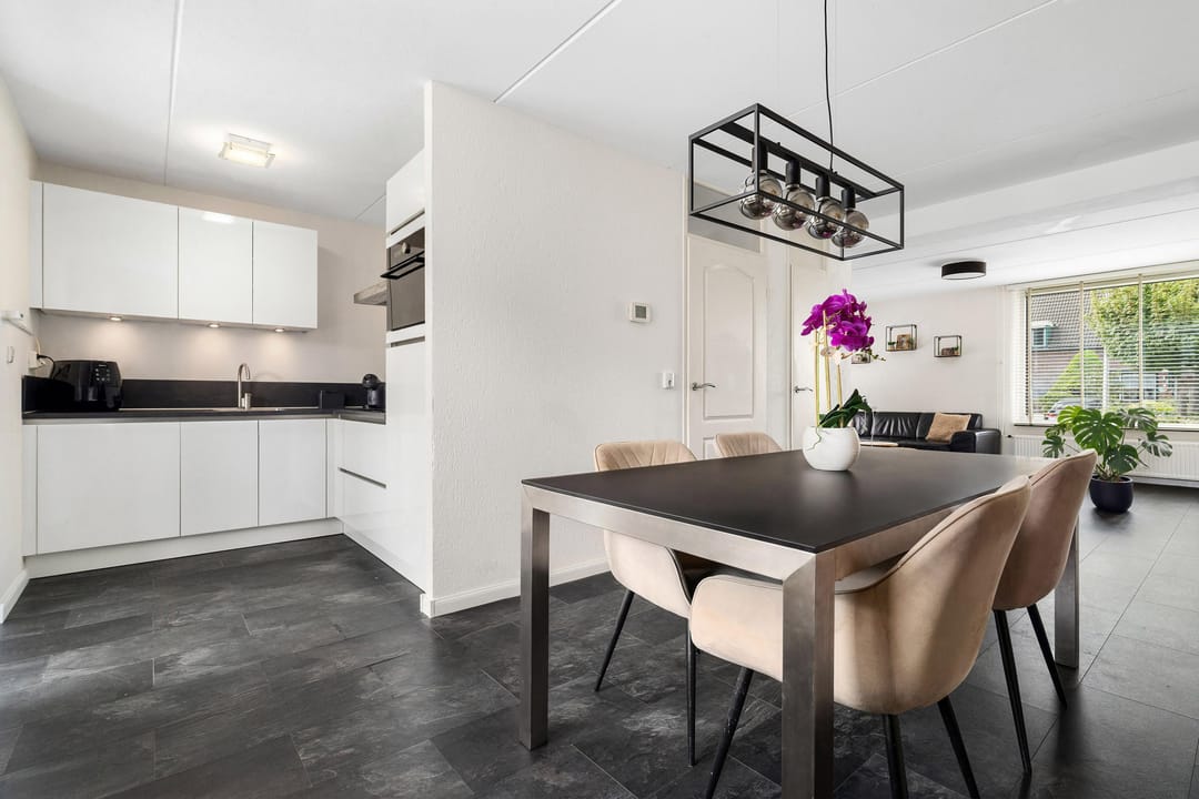 Foto 8 van Ringovenstraat 4