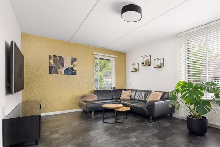 Photo 3 of Ringovenstraat 4