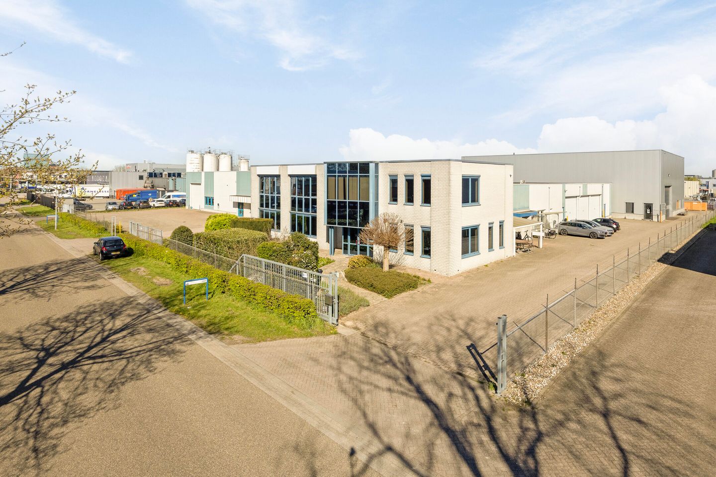 View photo 1 of Havenweg 14