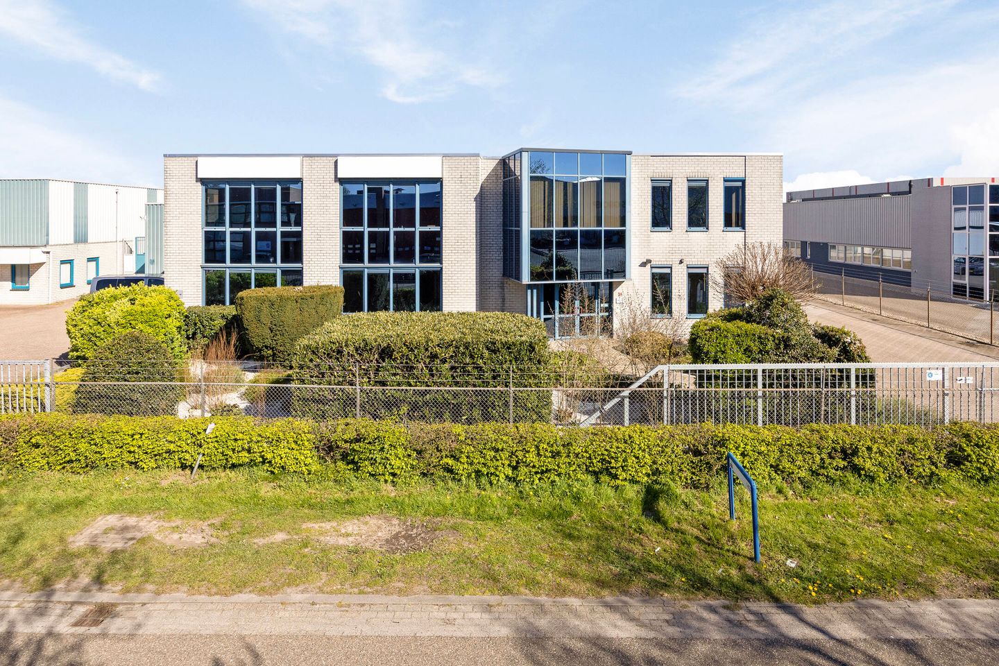 View photo 3 of Havenweg 14