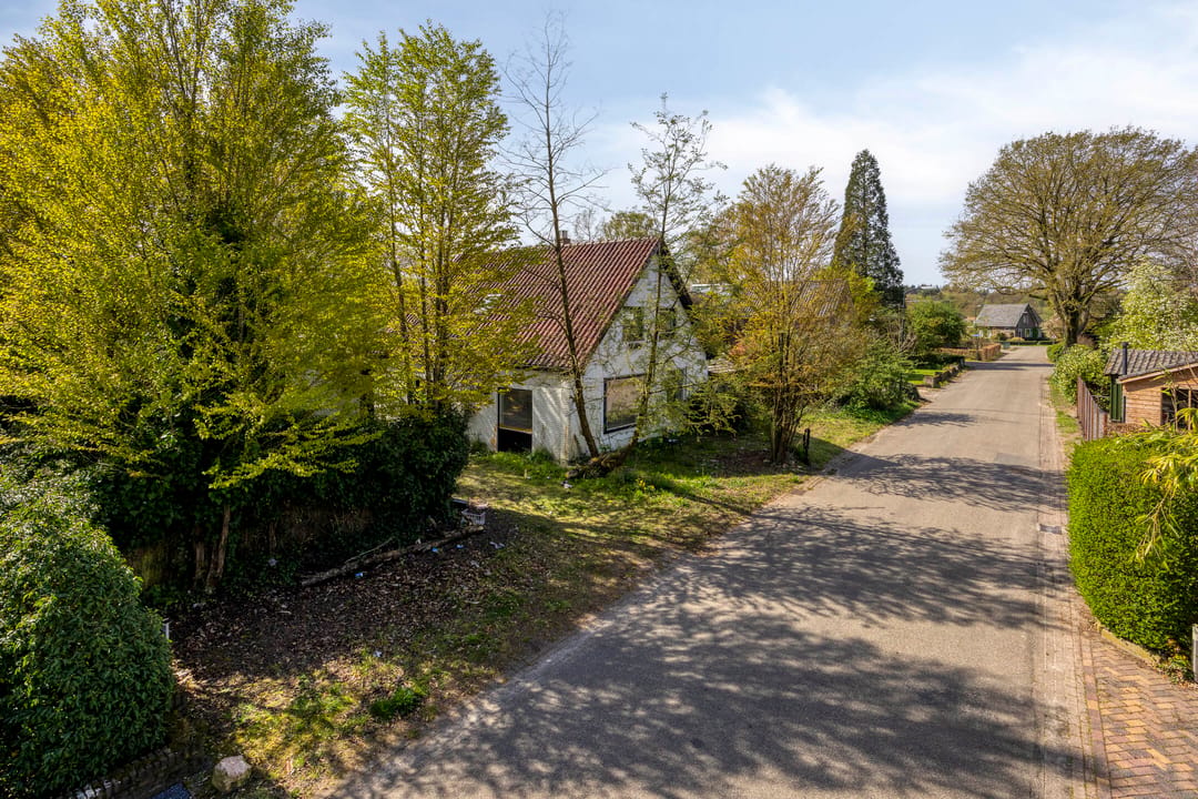 Unique double residence with dependance and business space on spacious plot at the Veluwe edge — 82