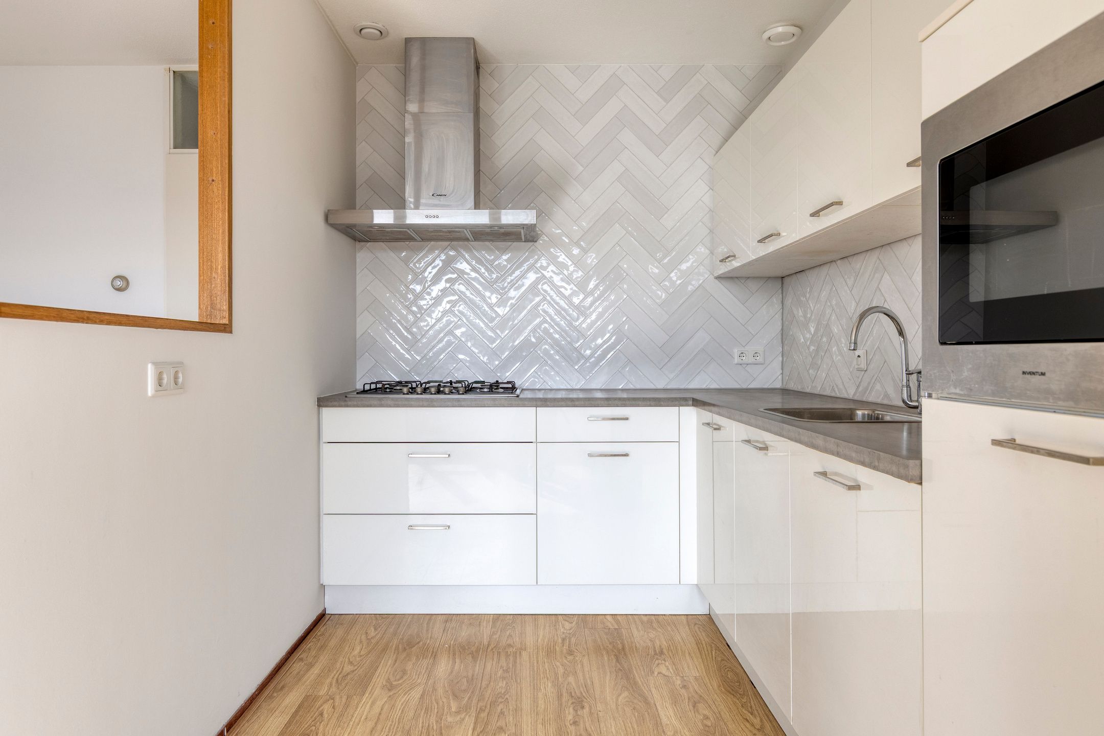 Foto 12 van Zuidplein 676