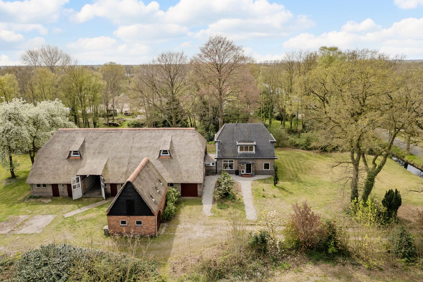 Foto 4 van Wolvegasterweg 51