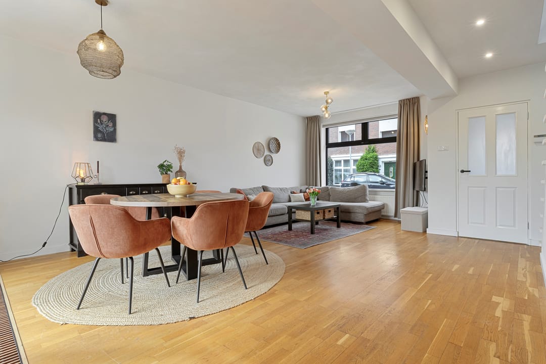 Foto 11 van van Pontstraat 34