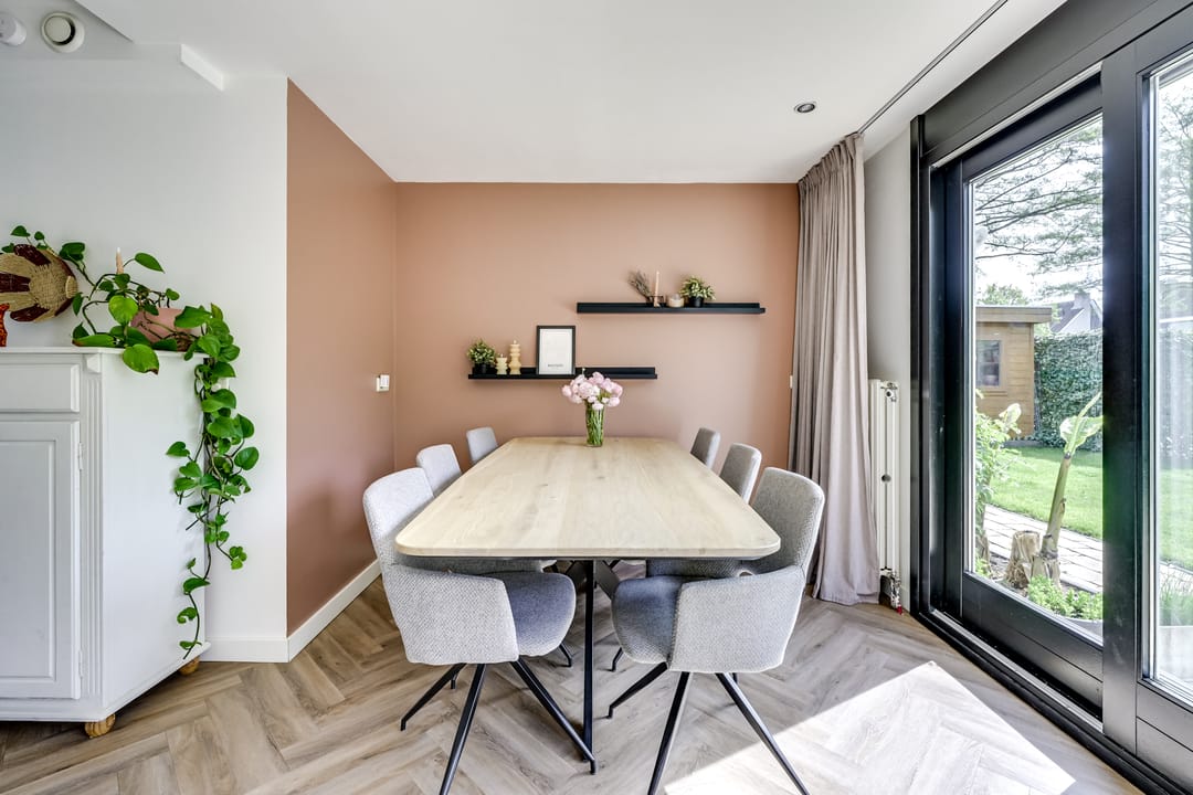 Foto 11 van Titus Brandsmastraat 1