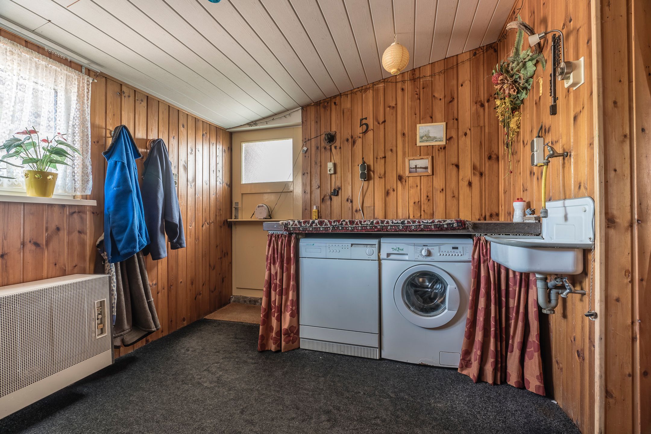 Photo 30 of Hoofdstraat 181