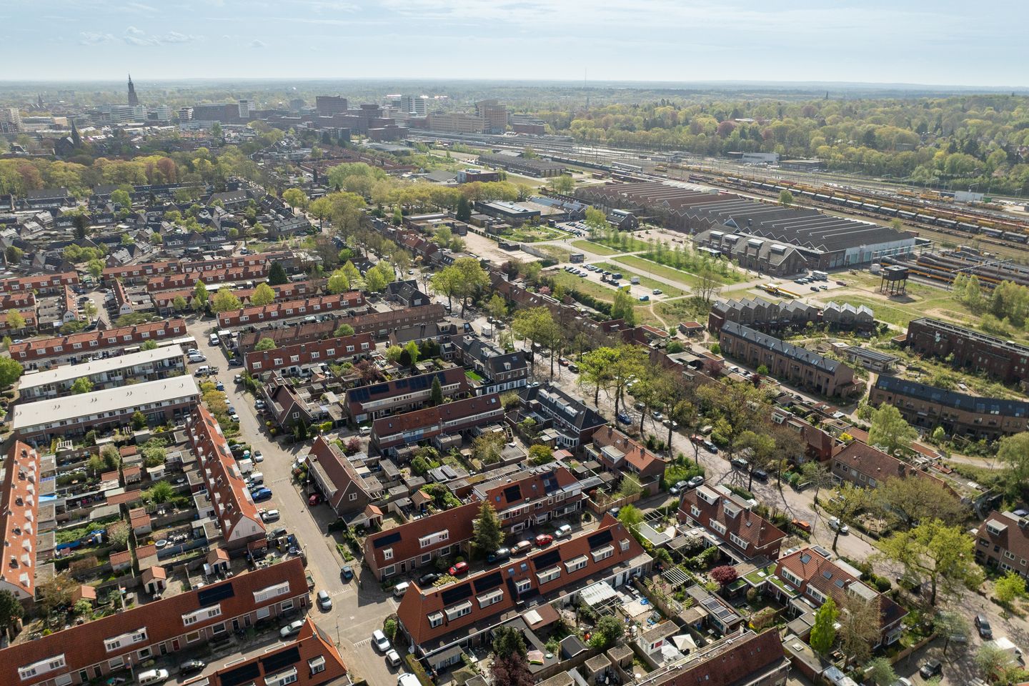 Photo 40 of Irisstraat 5