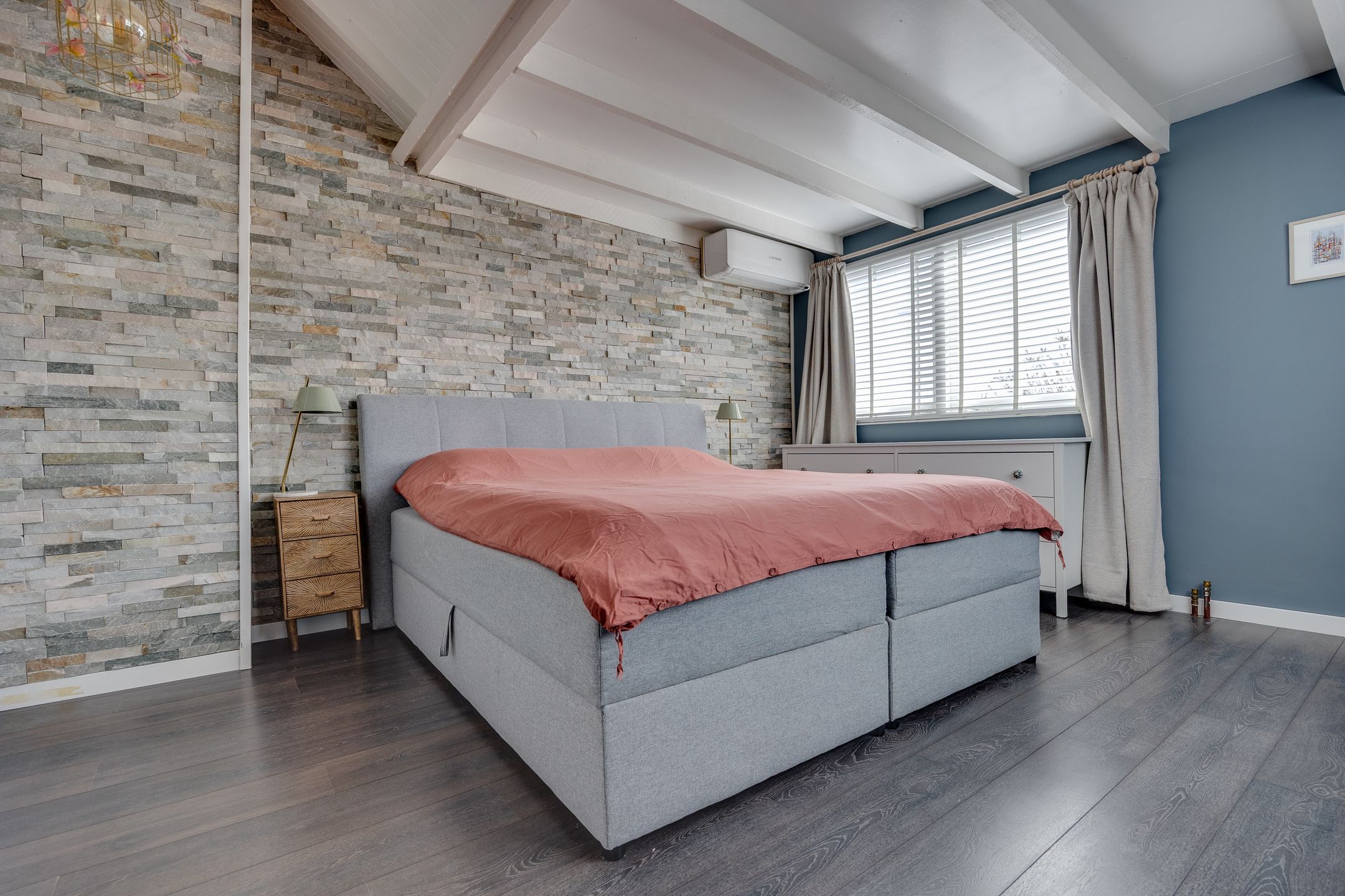 Photo 36 of Irisstraat 5