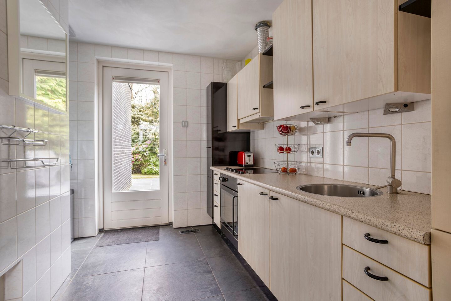 Foto 25 van Witte Hoeflaan 11