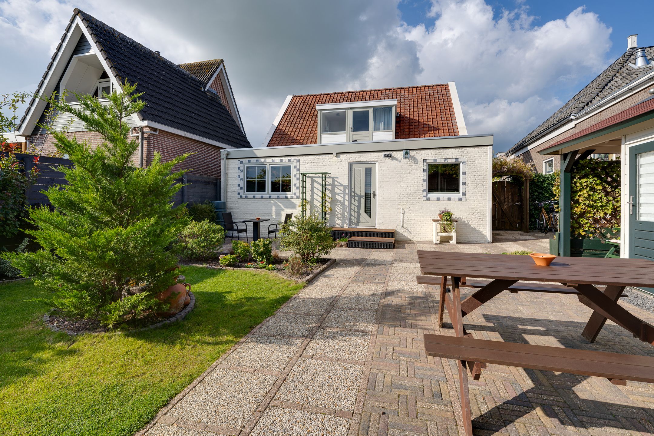 Foto 33 van Neckerstraat 157