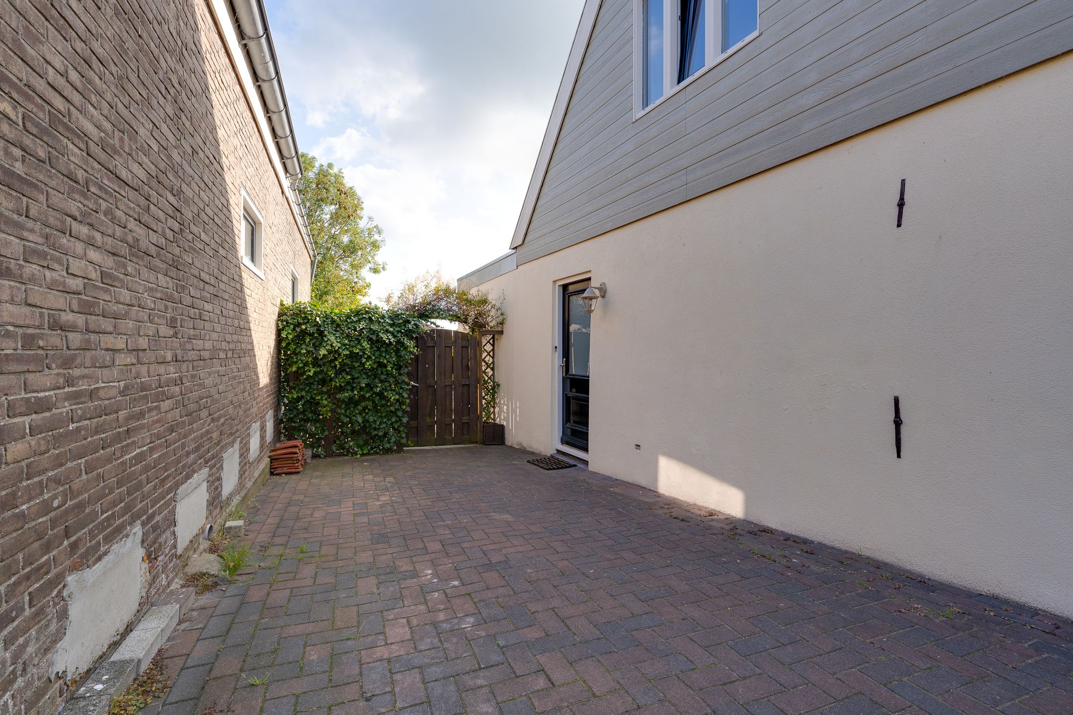 Foto 51 van Neckerstraat 157