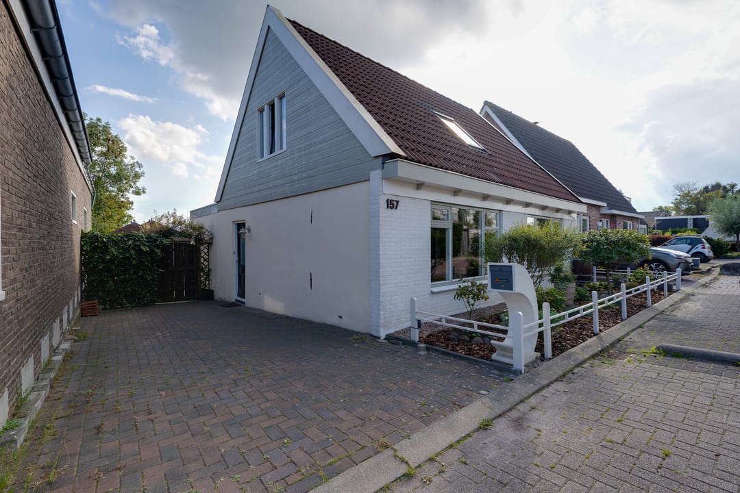 Foto 53 van Neckerstraat 157