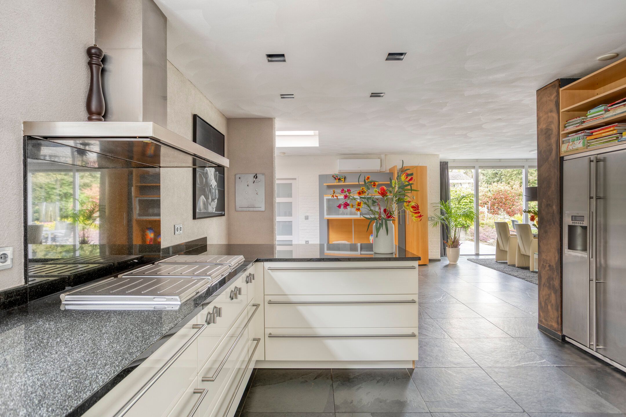 Foto 21 van Witte Hoeflaan 11