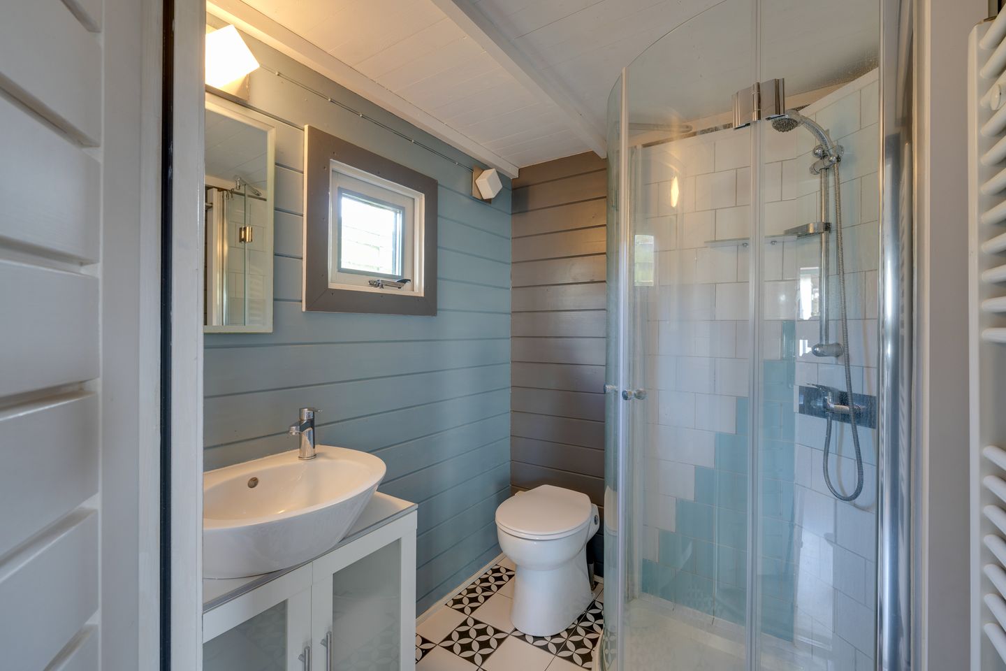 Foto 50 van Neckerstraat 157