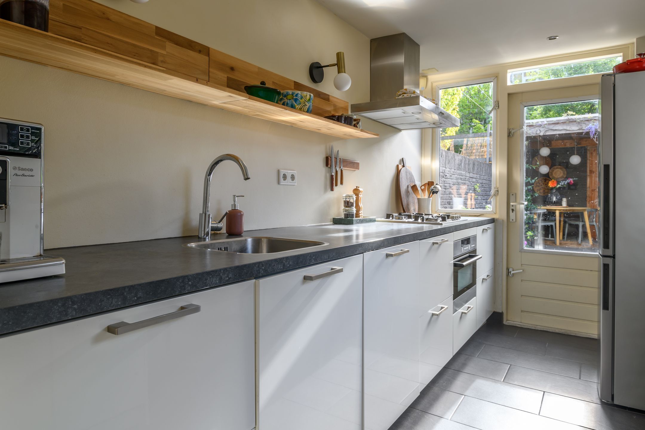 Photo 15 of Tulpstraat 12