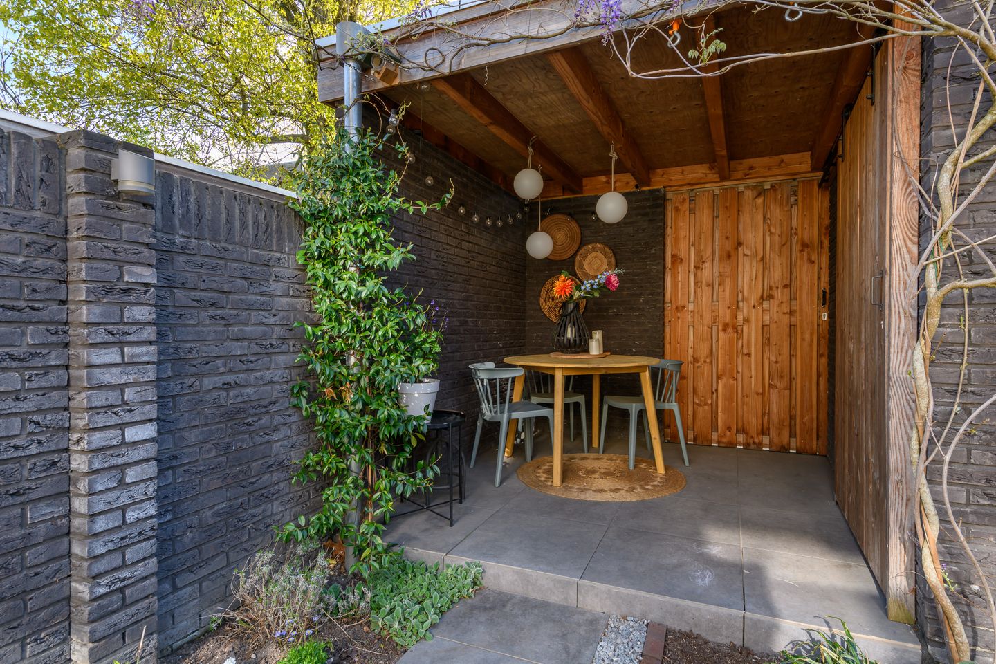 Photo 35 of Tulpstraat 12