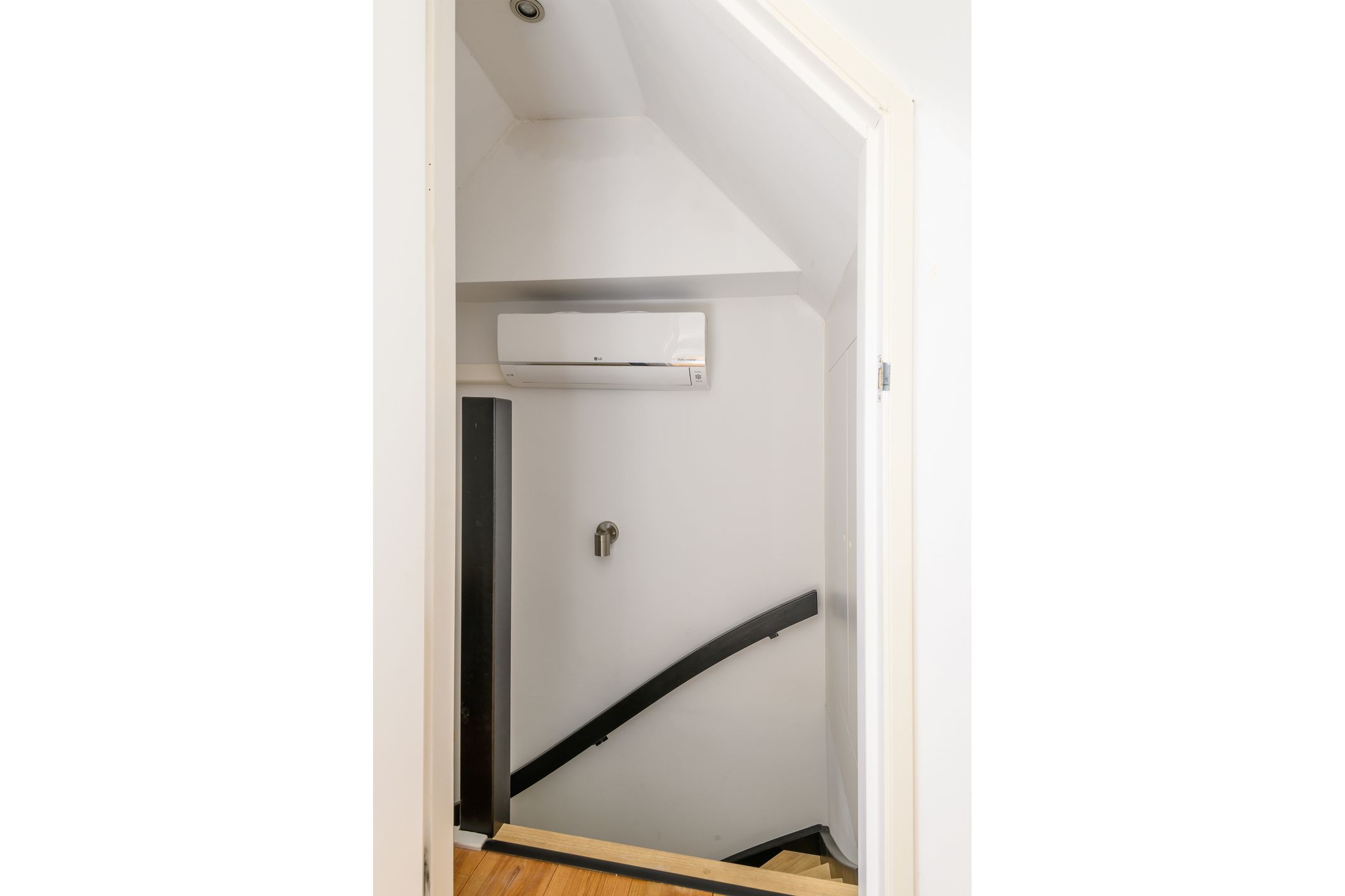 Photo 27 of Tulpstraat 12