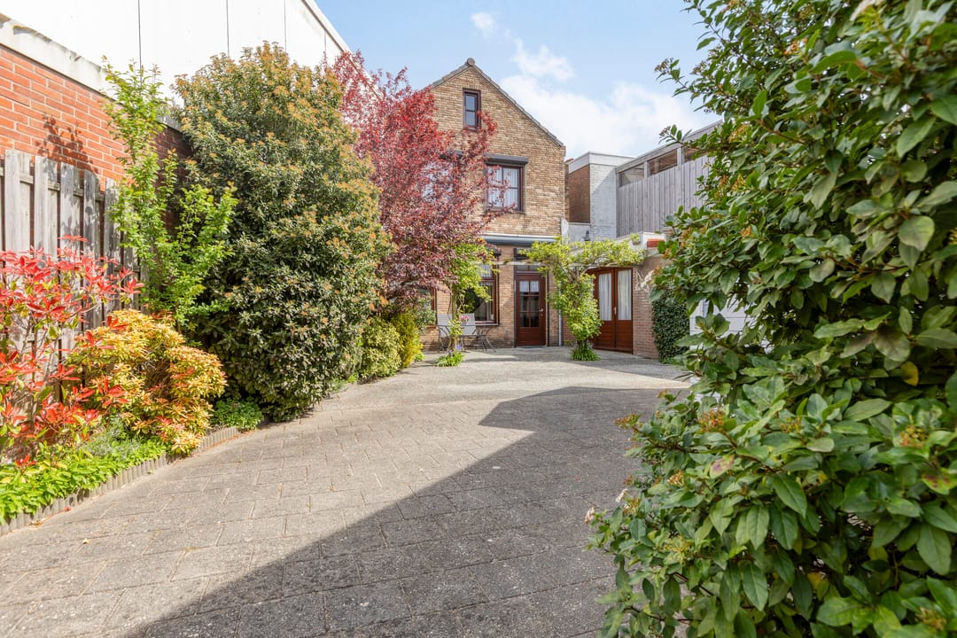 Photo 46 of Blauwstraat 7-A