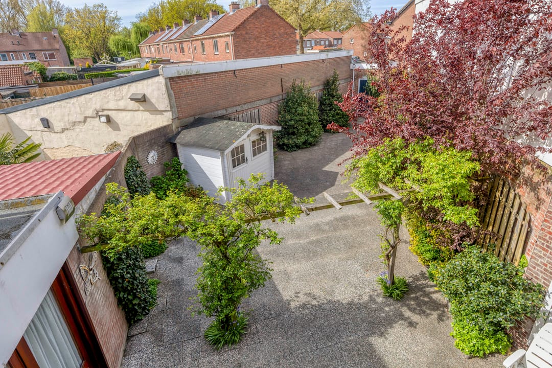 Photo 47 of Blauwstraat 7-A