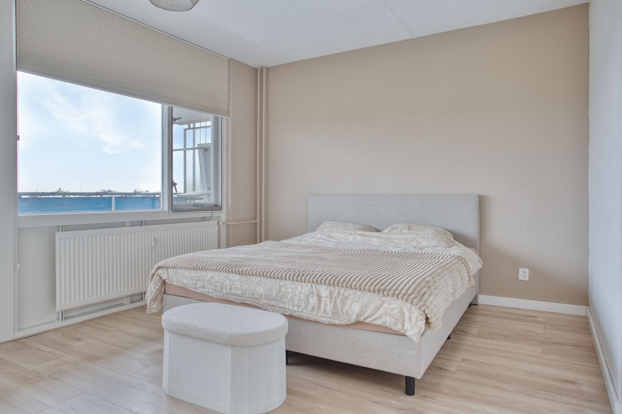 Foto 21 van Albertine Agneslaan 400