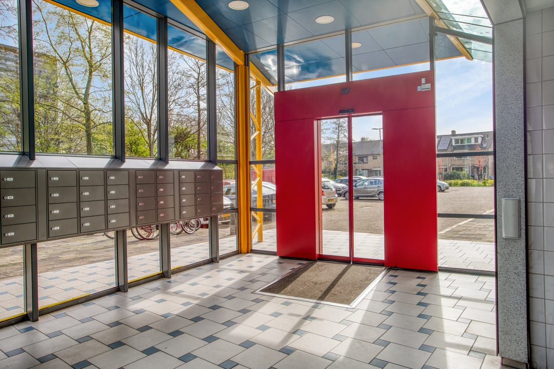 Foto 32 van Albertine Agneslaan 400