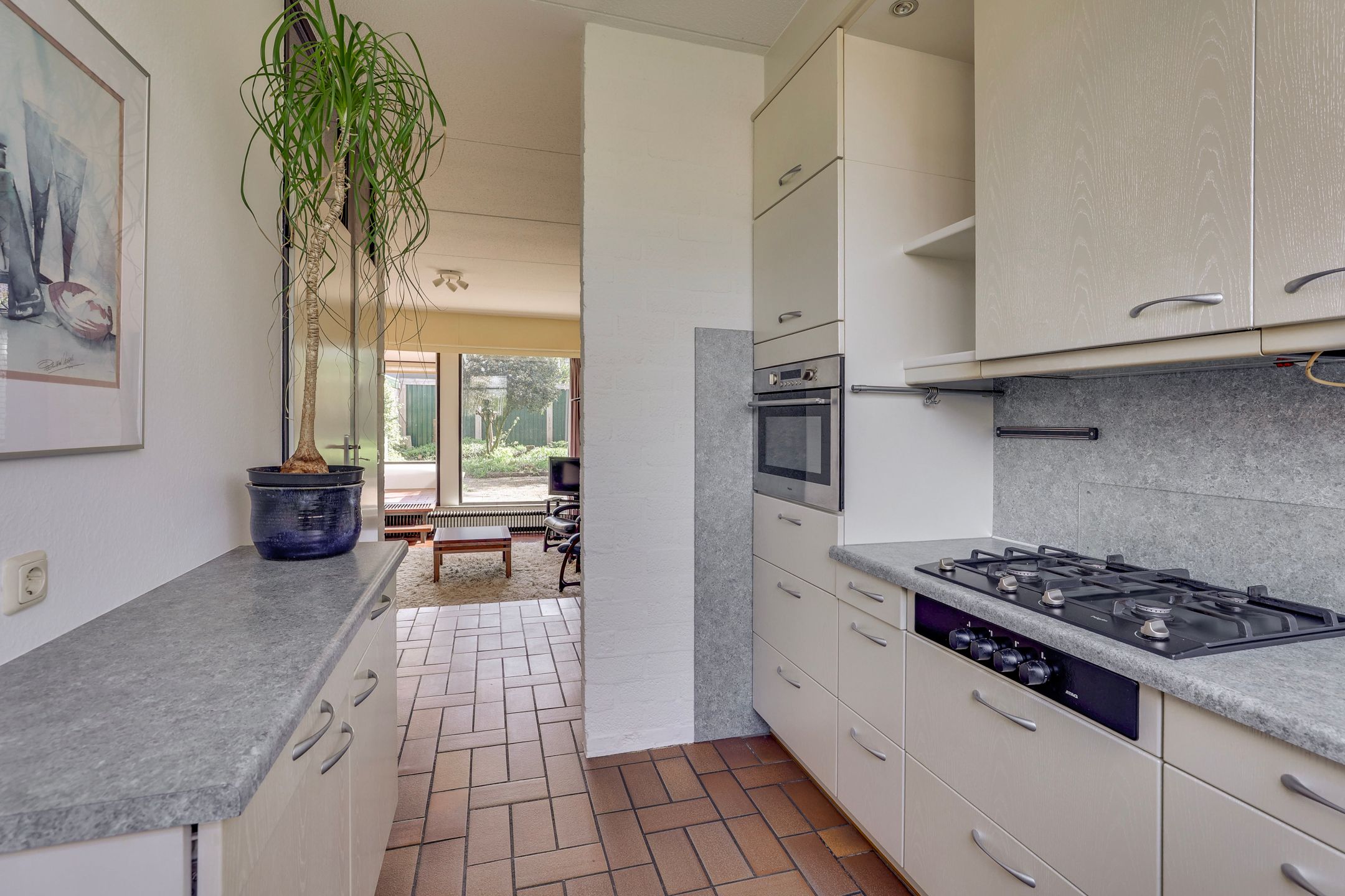 Foto 12 van van Effenstraat 1