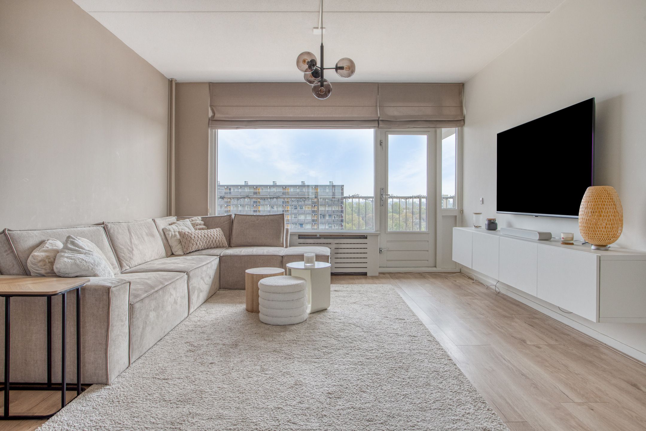 Foto 15 van Albertine Agneslaan 400