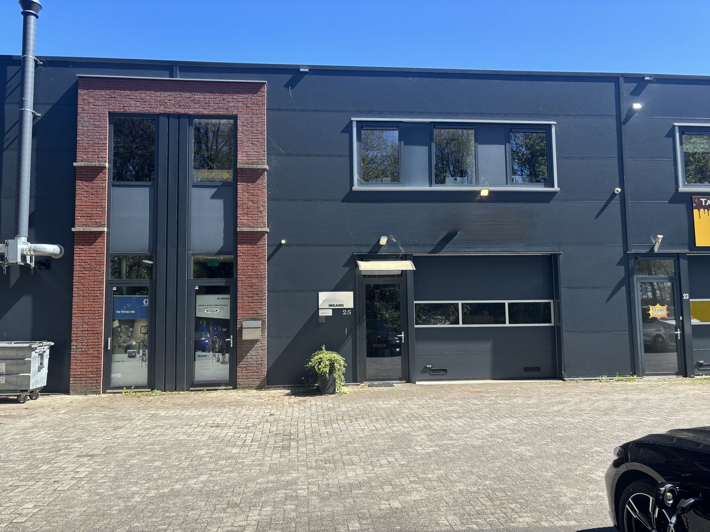 View photo 3 of Da Vincilaan 25-27