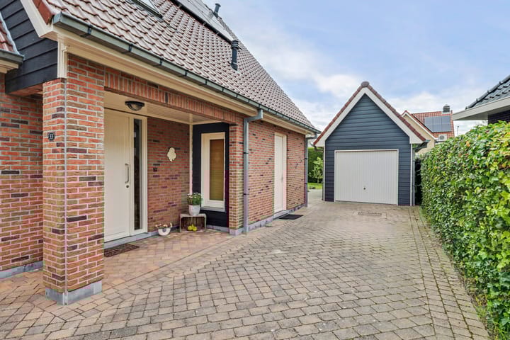 Photo 2 of I.G.J.van den Boschstraat 53