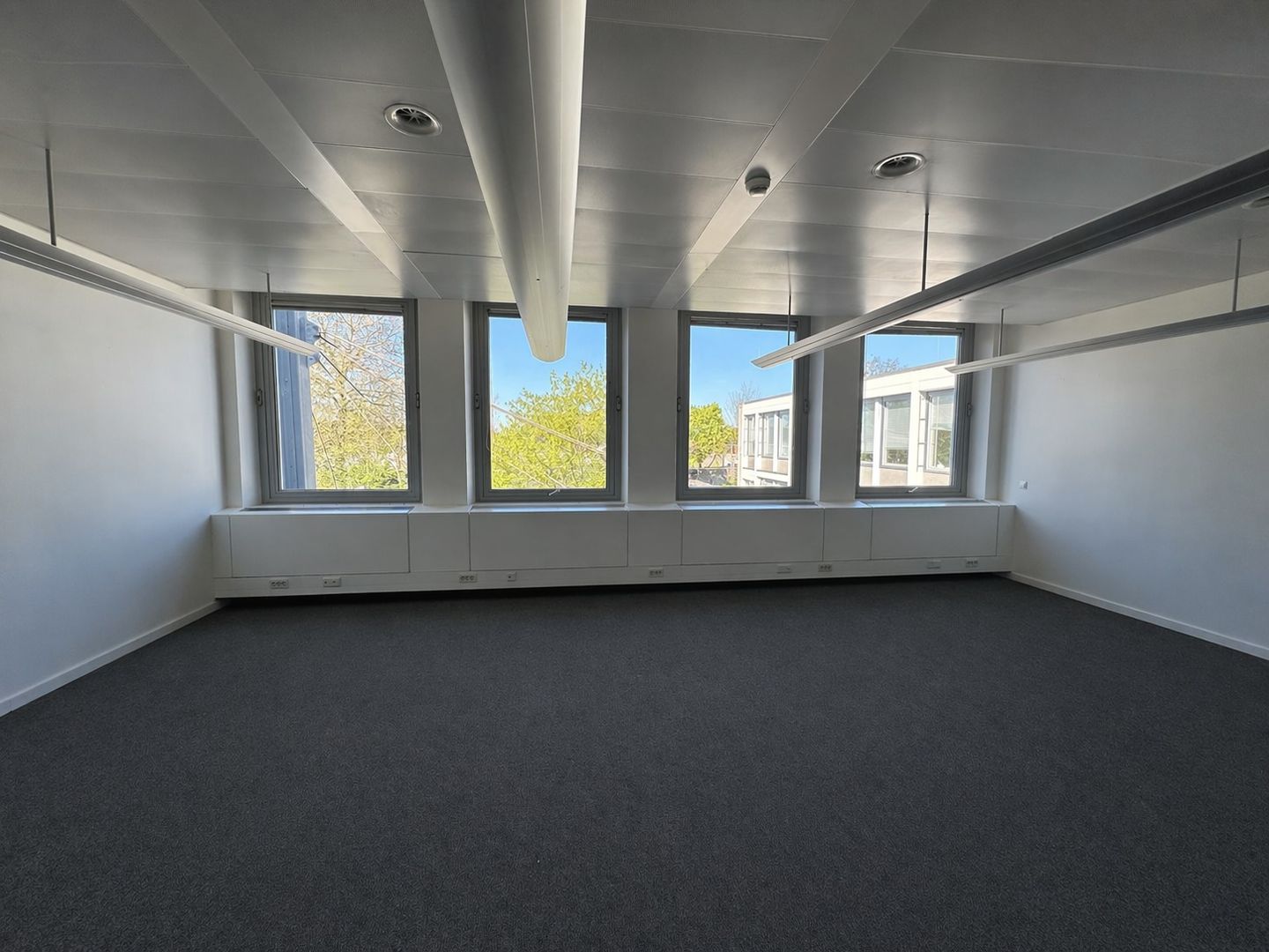 Bekijk foto 1 van Werkhorst 38