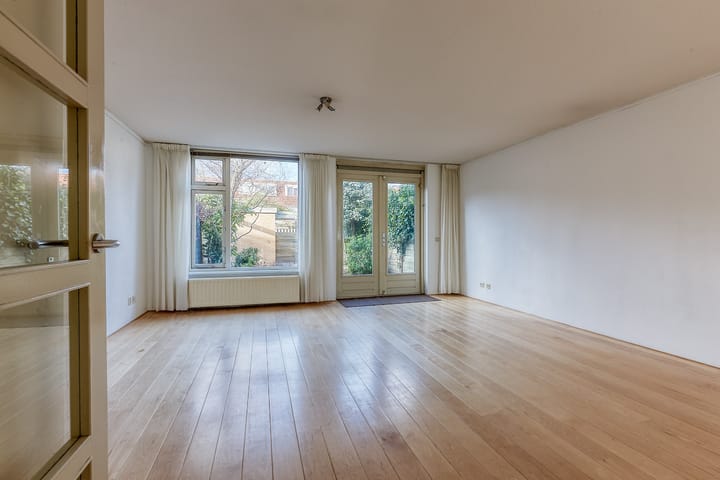 Foto 3 van Monseigneur van Steelaan 1-C