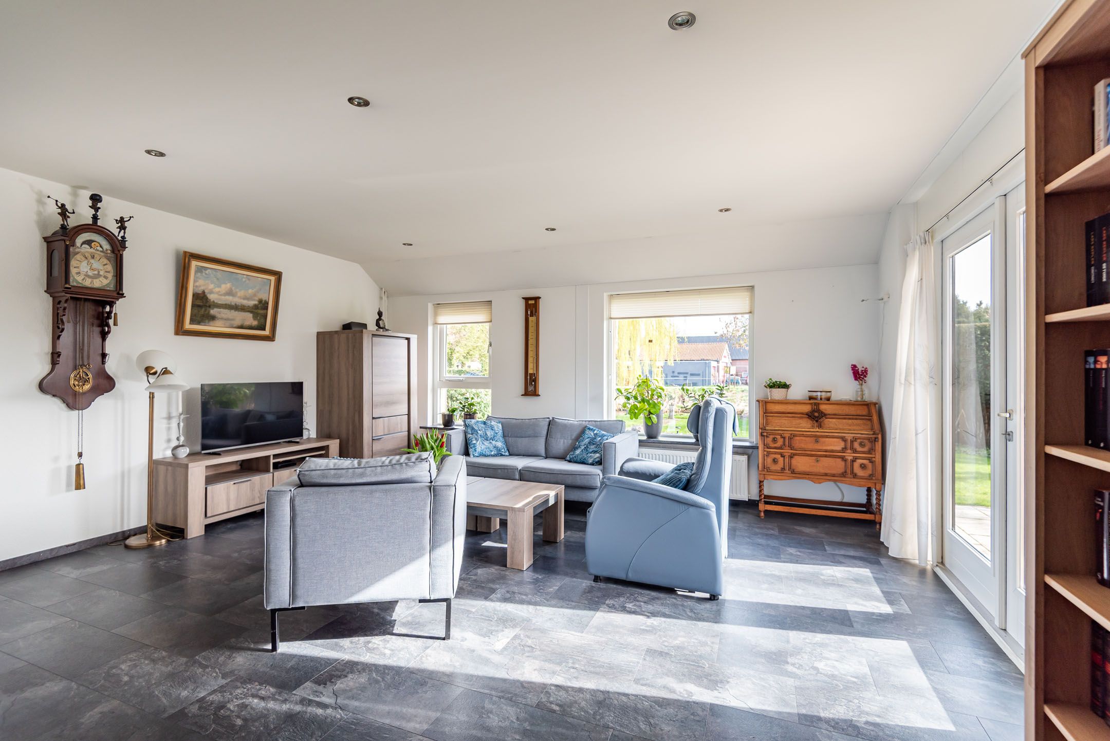 Photo 12 of Waterstraat 8