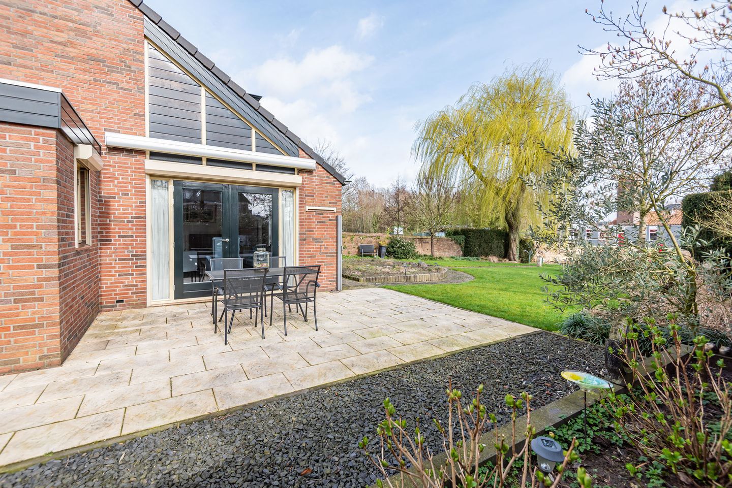 Photo 34 of Waterstraat 8