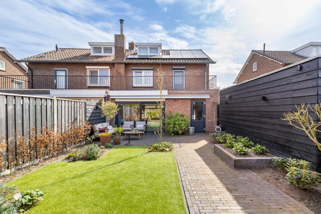 Photo 2 of Deken van der Waardenlaan 6