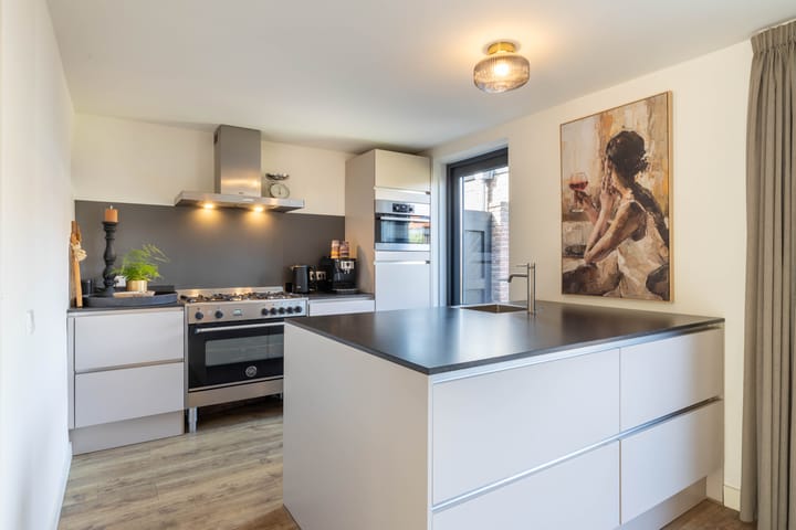 Foto 4 van Deken van der Waardenlaan 6