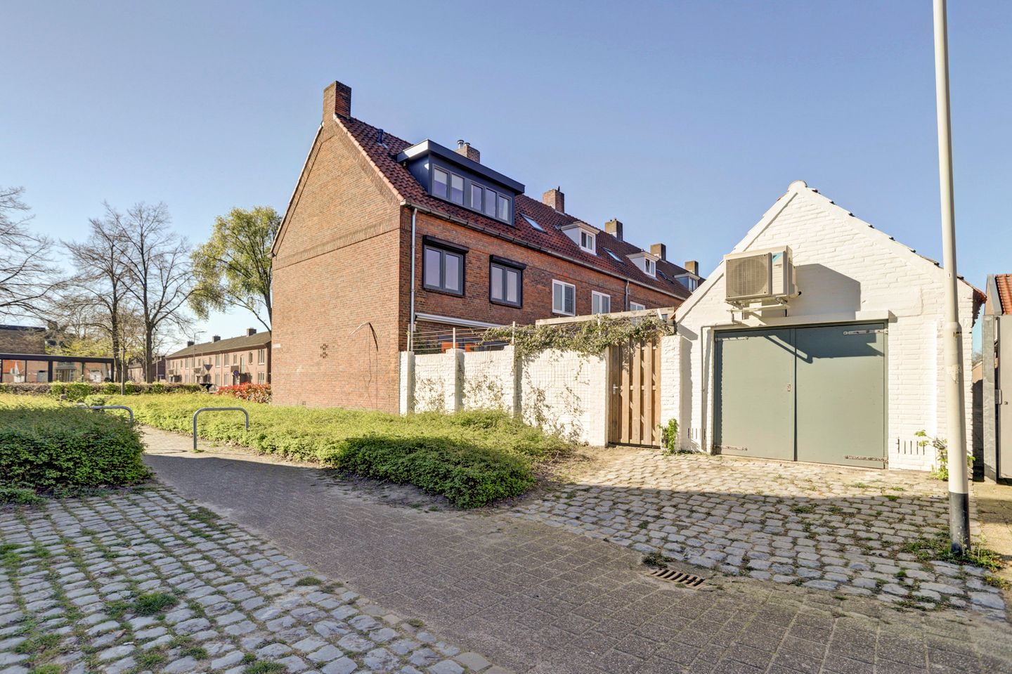 Photo 34 of Dr. Struyckenstraat 200