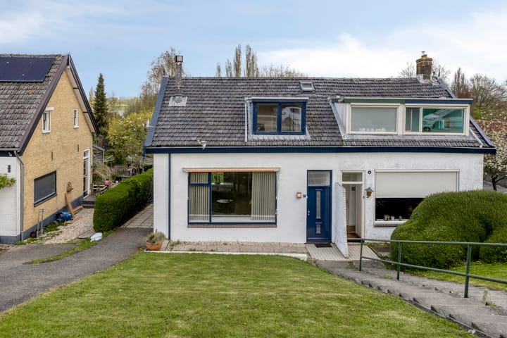 Molendijk 68-a main image