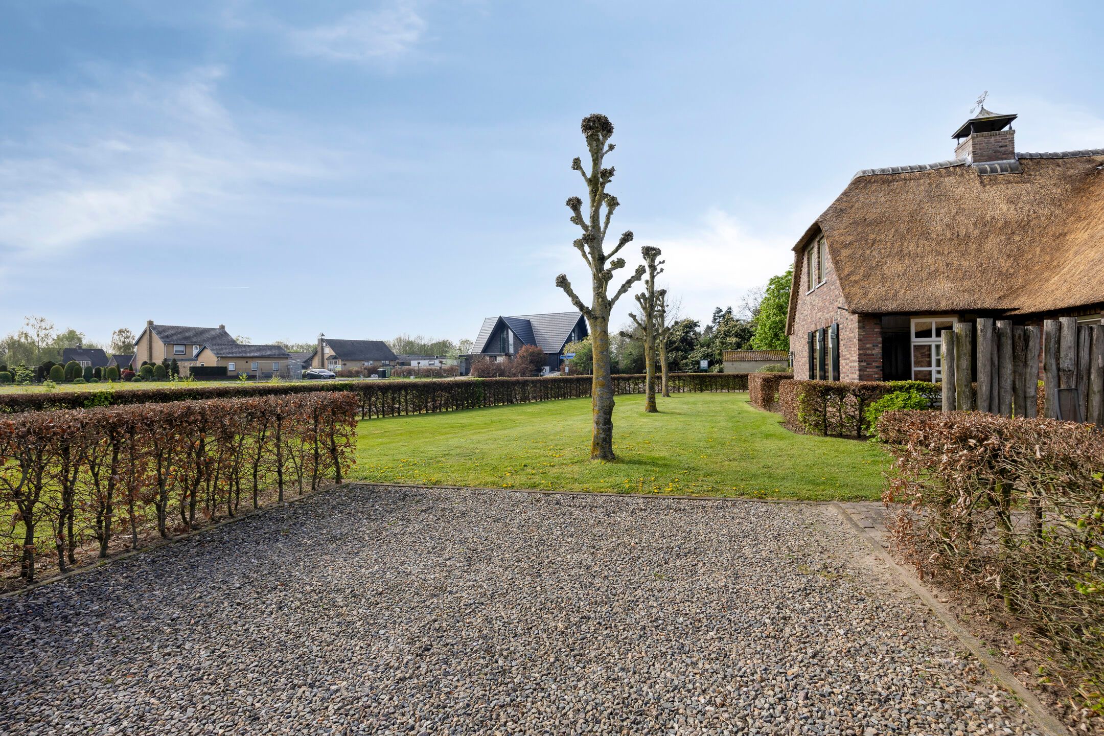 Spacious detached farmhouse with care apartment and garage in rural Beers — 12