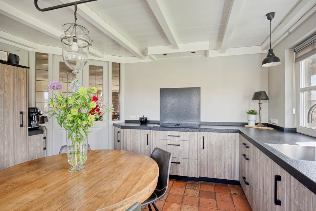 Spacious detached farmhouse with care apartment and garage in rural Beers — 22