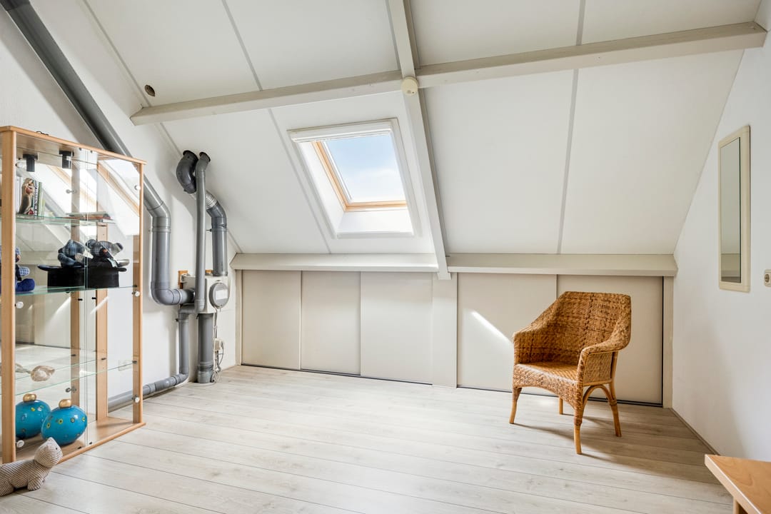 Spacious detached farmhouse with care apartment and garage in rural Beers — 38